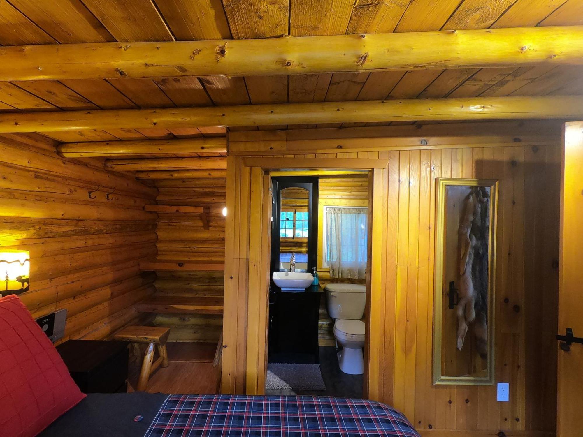 Domaine le Bostonnais - Le Village en Bois Rond La Tuque Chambre photo